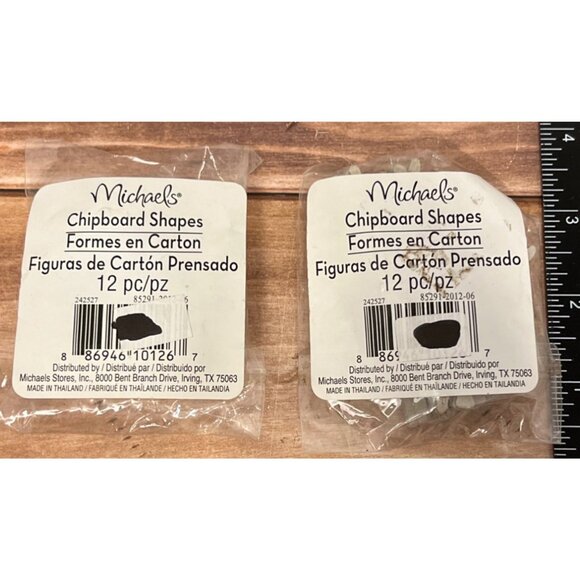 Michaels Chipboard Shapes Snowflakes & Reindeers 24 Pieces Embellishment Holiday - Picture 2 of 2